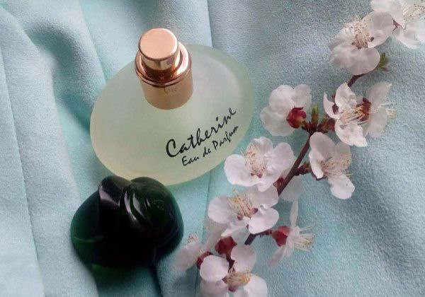 عطر ادکلن رصاصی کاترین زنانه ۴۵میل با طبع خنک