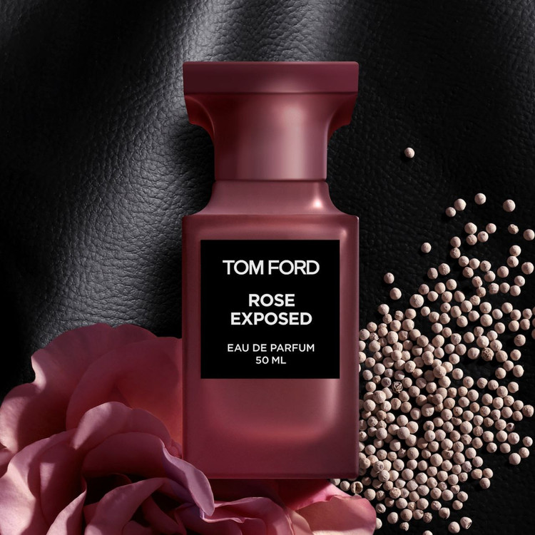 عطر ادکلن تام فورد رز اکسپوزد ۵۰ میل مناسب برای آقایان و بانوان با طبع شیرین و گرم