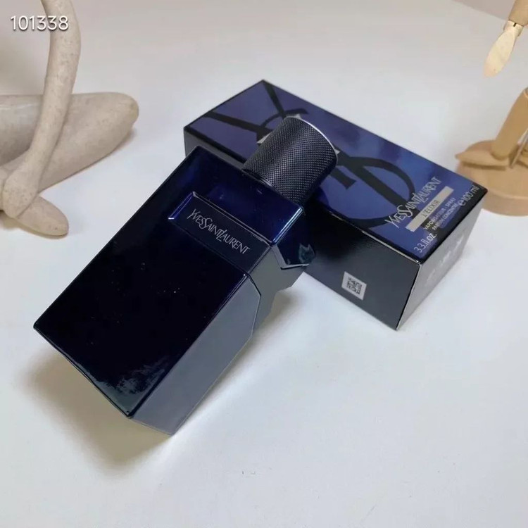 عطر ادکلن ایو سن لورن وای الکسیر ۶۰میل مناسب برای آقایان با طبع ملایم