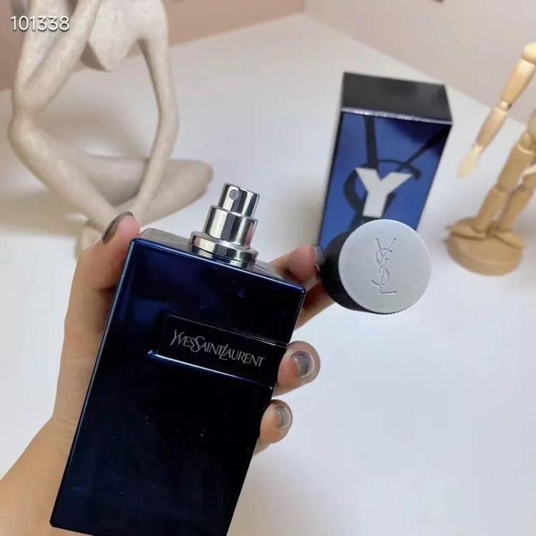 عطر ادکلن ایو سن لورن وای الکسیر ۶۰میل مناسب برای آقایان با طبع ملایم